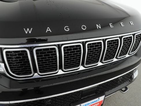 New 2024 Jeep Wagoneer L Series III w/ HD Trailer Tow Package image 7