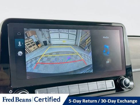 Certified 2023 Hyundai Kona SEL w/ Convenience Package image 16