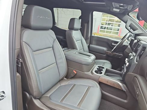 Used 2020 GMC Sierra 1500 Denali w/ Technology Package image 10
