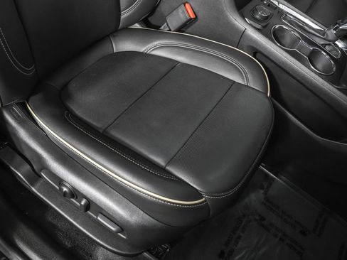 Used 2023 Chevrolet Traverse Premier w/ Redline Edition AWD/4WD image 49