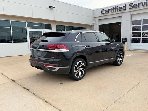 Used 2021 Volkswagen Atlas Cross Sport SEL Premium AWD/4WD image 4