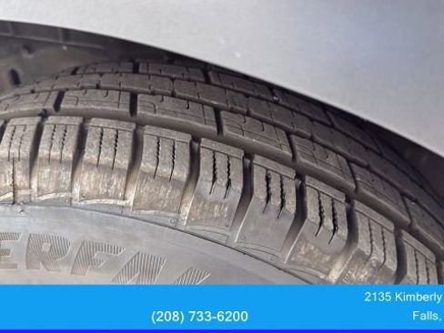 Used 2017 Ford Transit 250 148 Medium Roof image 10