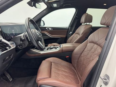 Used 2023 BMW X7 xDrive40i w/ Executive Package image 17