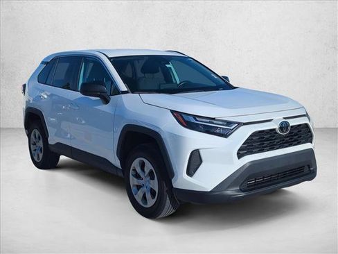 Used 2023 Toyota RAV4 LE FWD image 3
