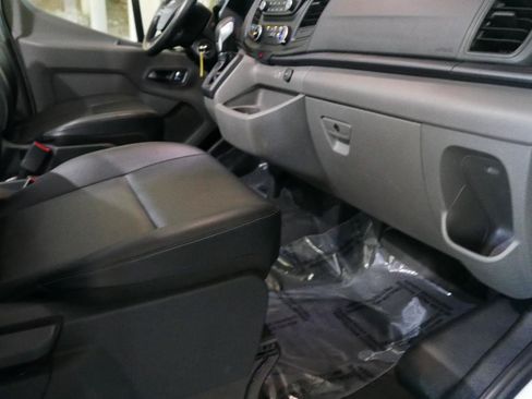 Used 2024 Ford Transit 250 148 Medium Roof Extended AWD image 10