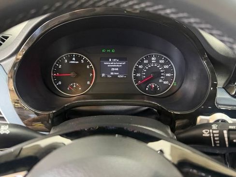 Used 2023 Kia Seltos S AWD/4WD image 23