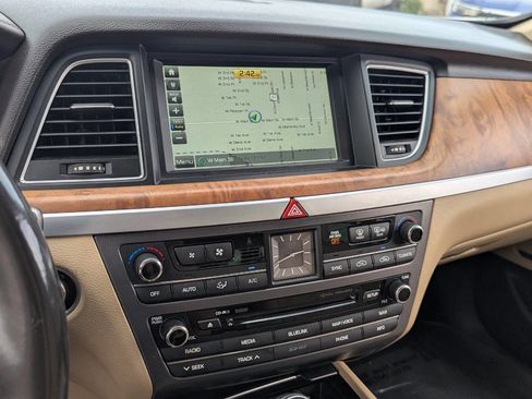 Used 2015 Hyundai Genesis 5.0 image 28