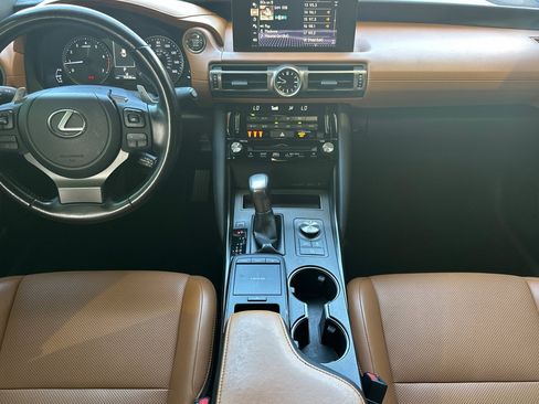 Used 2021 Lexus IS 300 RWD image 17