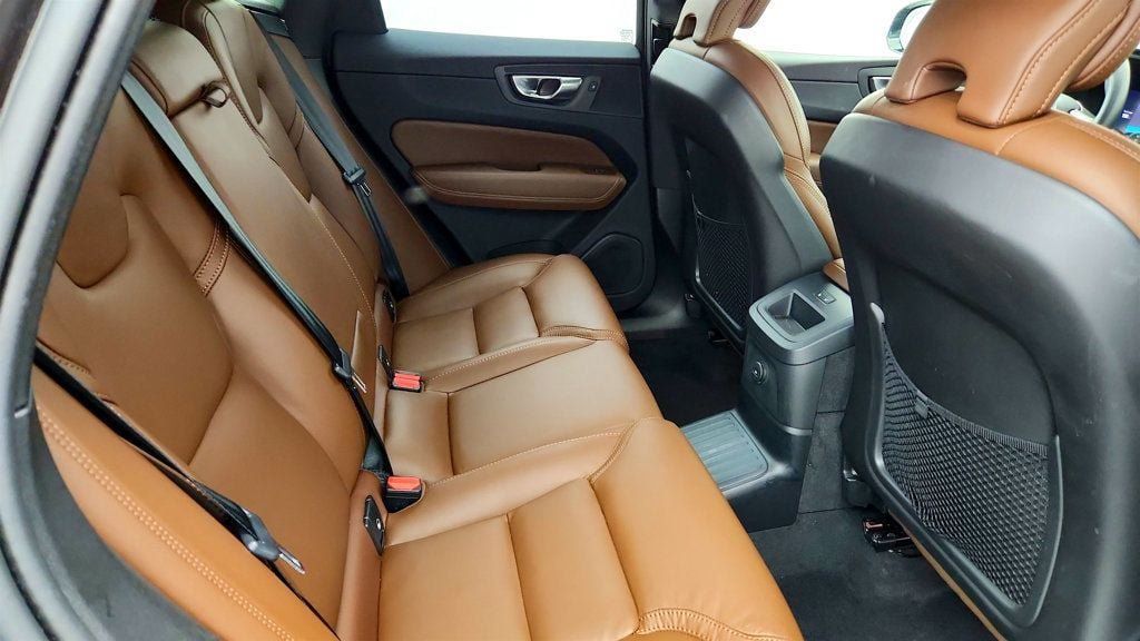 Used 2024 Volvo XC60 T8 Ultimate w/ Climate Package AWD/4WD image 22