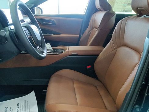 New 2026 Toyota Crown Signia AWD/4WD image 17