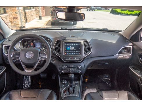 Used 2022 Jeep Cherokee Latitude Lux AWD/4WD image 13
