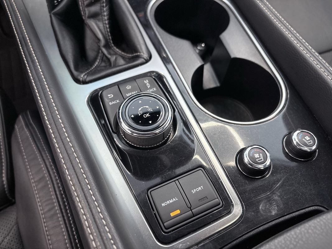 Used 2018 Nissan Maxima Platinum FWD image 30