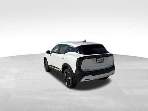 New 2026 Nissan Kicks SR FWD image 4