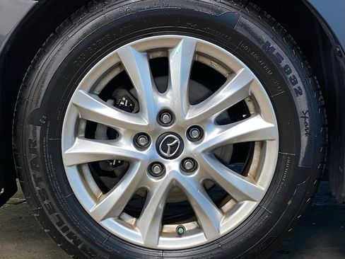 Used 2015 MAZDA MAZDA3 i Touring w/ Technology Package image 49