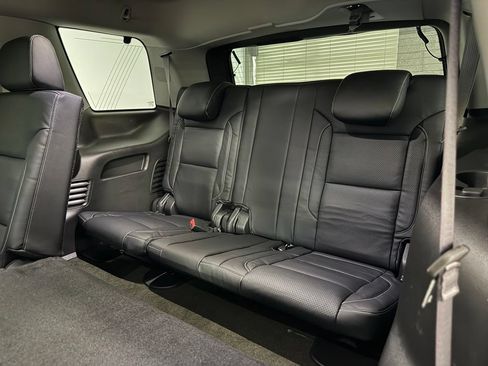 Used 2016 GMC Yukon SLE w/ HD Trailering Package AWD/4WD image 19