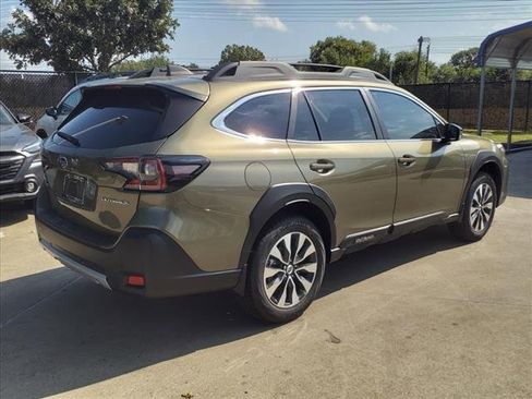 New 2025 Subaru Outback Limited image 4