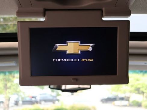 Used 2017 Chevrolet Suburban Premier AWD/4WD image 23