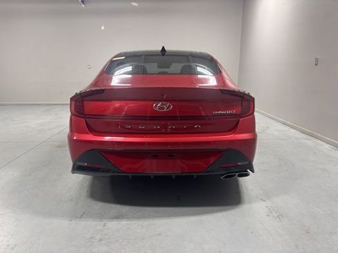 Used 2021 Hyundai Sonata Limited w/ Winter Weather Package FWD image 7