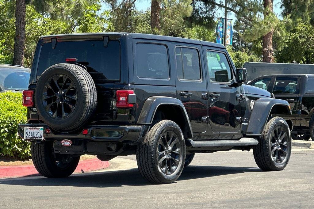 Used 2021 Jeep Wrangler Unlimited Sahara AWD/4WD image 4