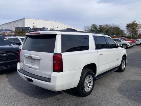 Used 2018 Chevrolet Suburban LT image 5