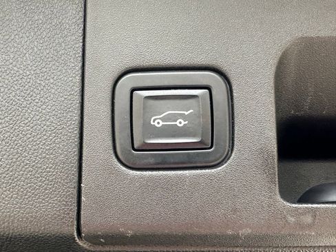 Used 2023 Cadillac XT5 Premium Luxury image 15