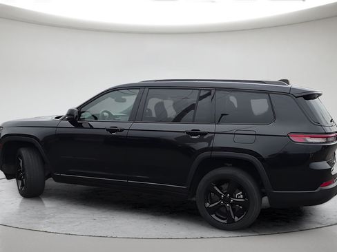Used 2023 Jeep Grand Cherokee L Laredo AWD/4WD image 10