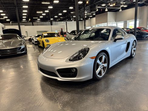 Used 2014 Porsche Cayman S image 7