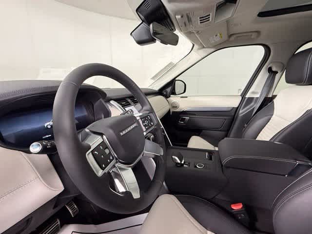 New 2026 Land Rover Discovery Limited Edition AWD/4WD image 6