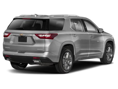 Used 2020 Chevrolet Traverse Premier image 3