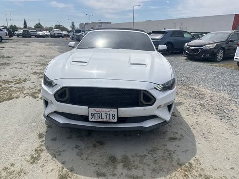 Used 2019 Ford Mustang Premium image 2