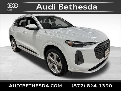 New 2025 Audi Q5 Premium Plus image 1