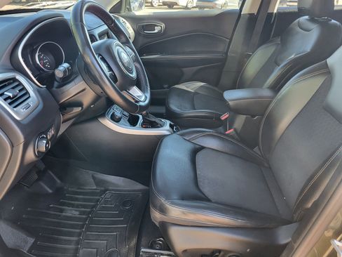 Used 2017 Jeep Compass Latitude w/ Popular Equipment Group image 7