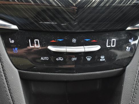 Used 2023 Cadillac XT6 Premium Luxury AWD/4WD image 30
