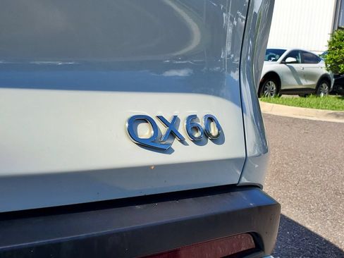 Used 2024 INFINITI QX60 Sensory w/ Vision Package AWD/4WD image 8