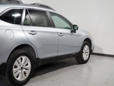 Used 2016 Subaru Outback 2.5i Premium image 46
