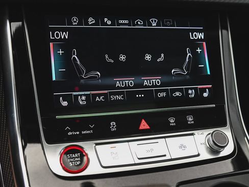 Used 2023 Audi RS Q8 AWD/4WD image 28