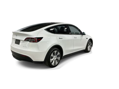 Certified 2023 Tesla Model Y Long Range AWD/4WD image 6