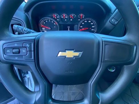 Used 2022 Chevrolet Silverado 1500 Custom image 18
