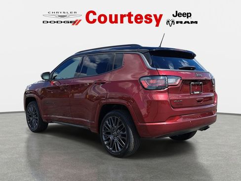 Used 2022 Jeep Compass High Altitude AWD/4WD image 7
