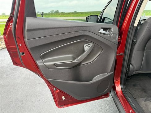 Used 2014 Ford Escape SE w/ Equipment Group 201A AWD/4WD image 29