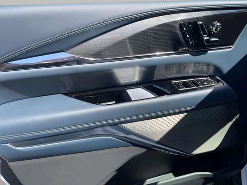 New 2025 Cadillac Escalade IQ Sport 2 w/ LPO, ONYX Package image 31