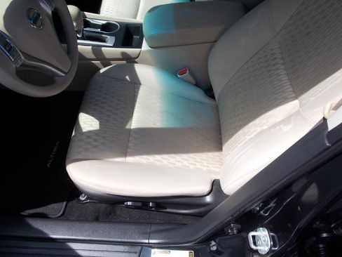 Used 2016 Nissan Altima 2.5 S w/ Power Driver Seat Package FWD image 25