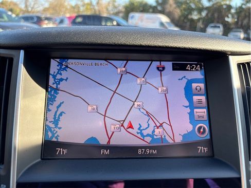 Used 2015 INFINITI Q50 Premium w/ Navigation Package image 26