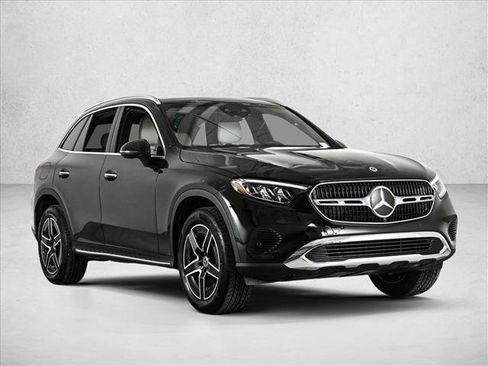 New 2026 Mercedes-Benz GLC 300 4MATIC image 3