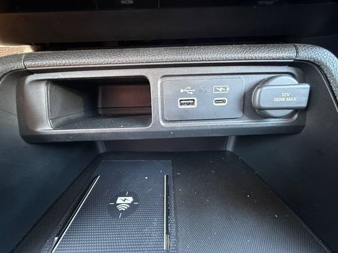 Used 2025 Honda Pilot Elite image 35