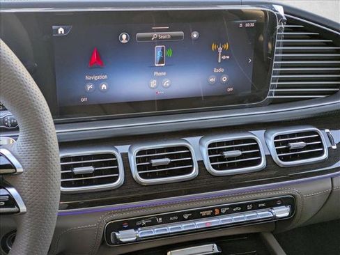 New 2026 Mercedes-Benz GLS 580 4MATIC image 12