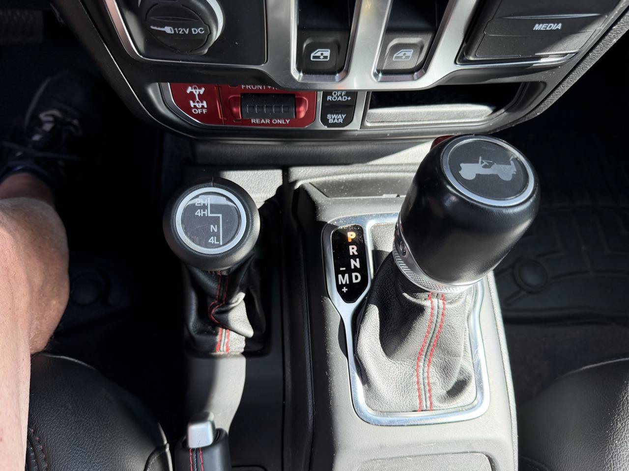 Used 2021 Jeep Wrangler Rubicon AWD/4WD image 17
