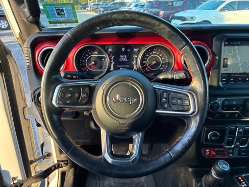 Used 2020 Jeep Gladiator Rubicon w/ Dual Top Group AWD/4WD image 23
