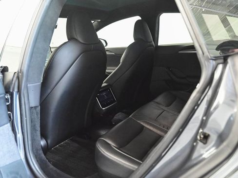 Used 2021 Tesla Model S Plaid image 24