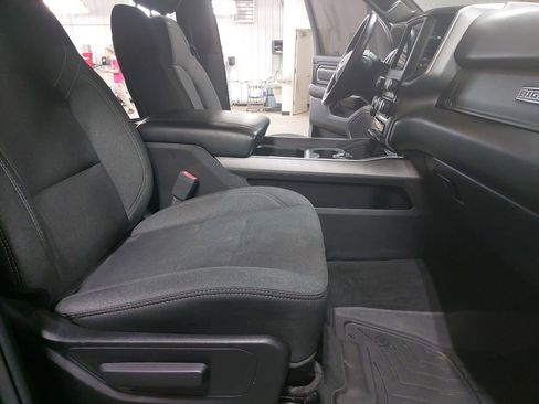 Used 2019 RAM 1500 Big Horn AWD/4WD image 10